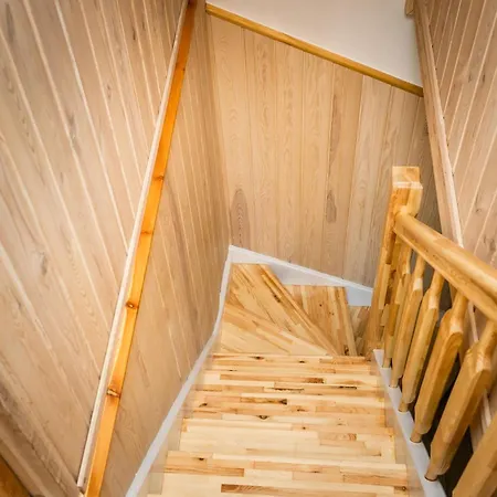 Station touristique Riw Male Swory - Plywajacy Houseboat I Drewniane *