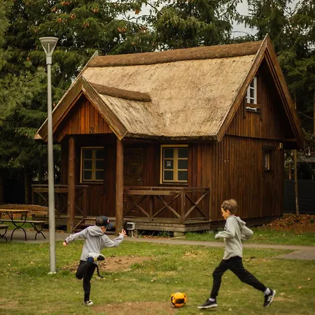 Riw Male Swory - Plywajacy Houseboat I Drewniane Station touristique *