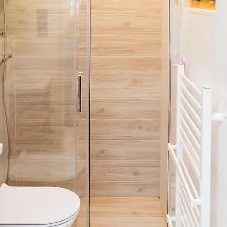 Riw Male Swory - Plywajacy Houseboat I Drewniane *