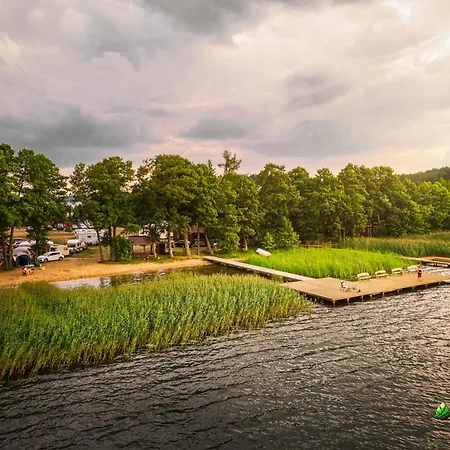 Riw Male Swory - Plywajacy Houseboat I Drewniane