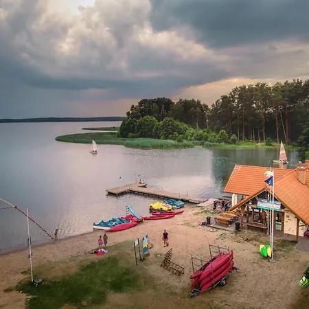 Riw Male Swory - Plywajacy Houseboat I Drewniane Station touristique