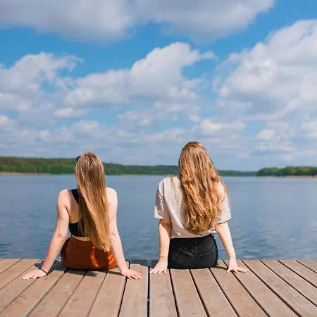 Riw Male Swory - Plywajacy Houseboat I Drewniane