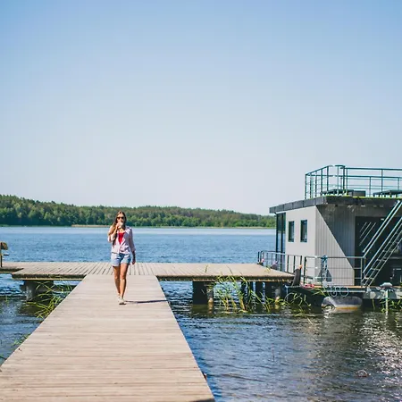 Riw Male Swory - Plywajacy Houseboat I Drewniane Station touristique *