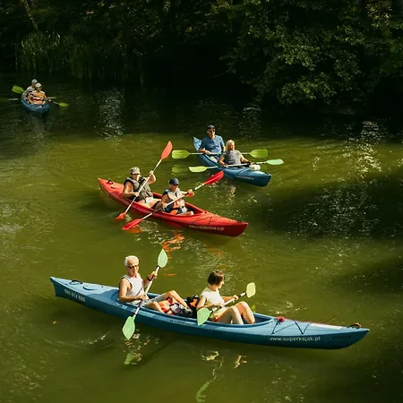 Riw Male Swory - Plywajacy Houseboat I Drewniane * Male Swornegacie