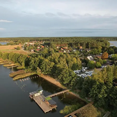 Station touristique Riw Male Swory - Plywajacy Houseboat I Drewniane *