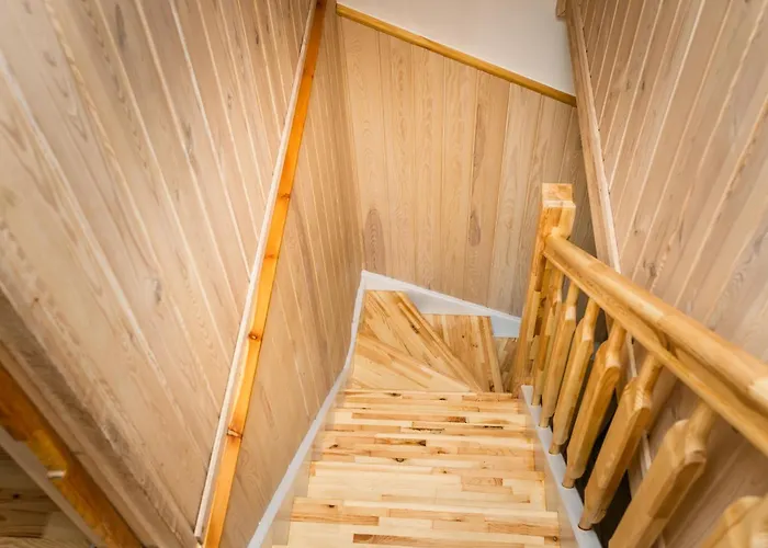 度假村 Riw Male Swory - Plywajacy Houseboat I Drewniane *