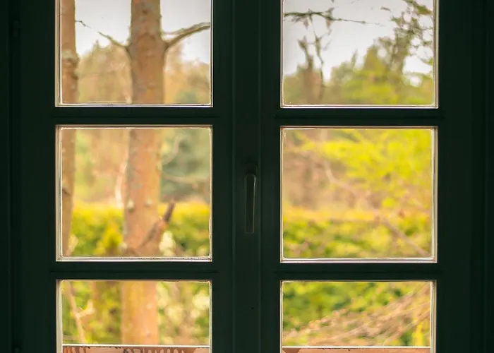 Riw Male Swory - Plywajacy Houseboat I Drewniane 度假村 Male Swornegacie