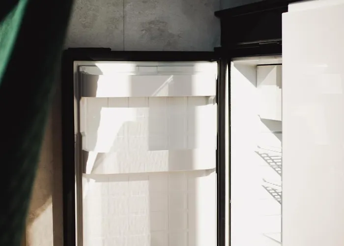 度假村 Riw Male Swory - Plywajacy Houseboat I Drewniane *