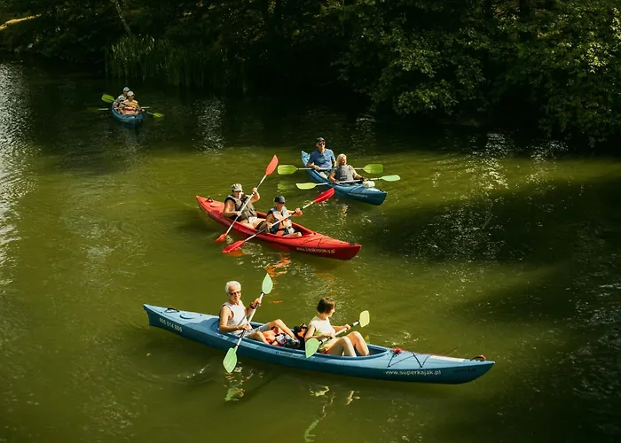 Riw Male Swory - Plywajacy Houseboat I Drewniane * Male Swornegacie