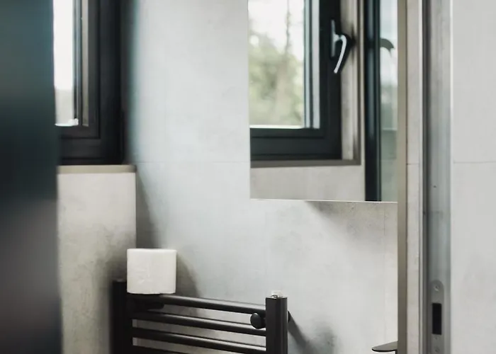 度假村 Riw Male Swory - Plywajacy Houseboat I Drewniane *