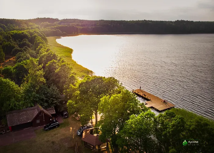 Riw Male Swory - Plywajacy Houseboat I Drewniane 度假村 Male Swornegacie